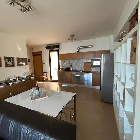 Sea And Sun Luxury Apartment