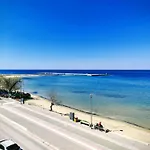 Sea And Sun Luxury 公寓 *